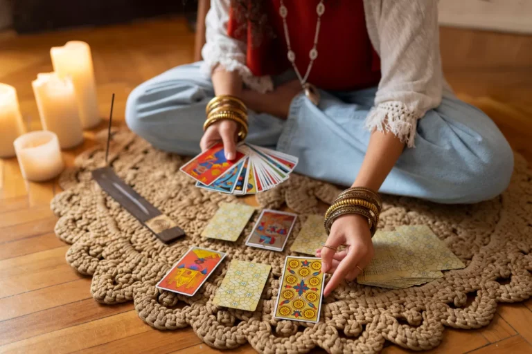 Todo sobre el Tarot: origen, propósito y verdad detrás de los mitos